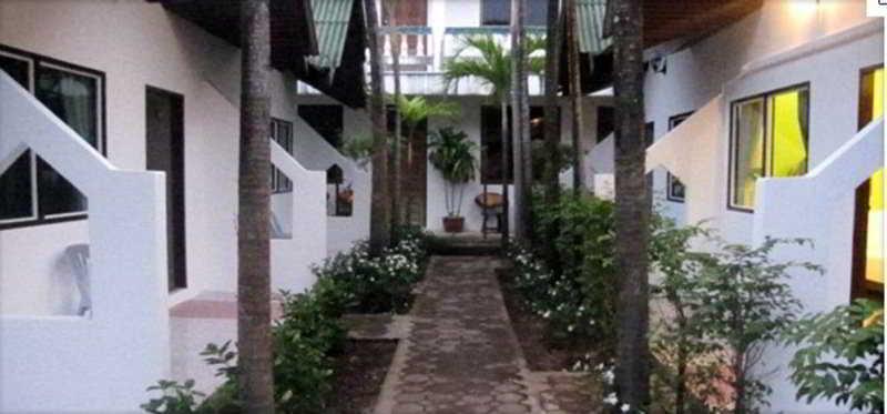 فندق هاسييندا فوكيت Patong المظهر الخارجي الصورة